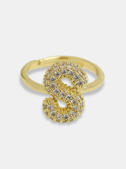 Anello con lettera personalizzata